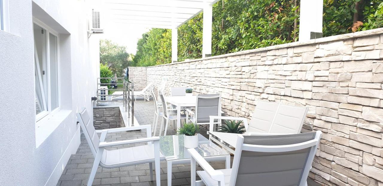 Seahouse By Jelena Apartment Bibinje Bagian luar foto