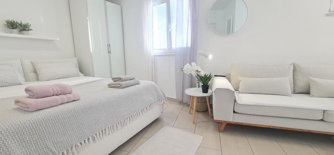 Seahouse By Jelena Apartment Bibinje Bagian luar foto