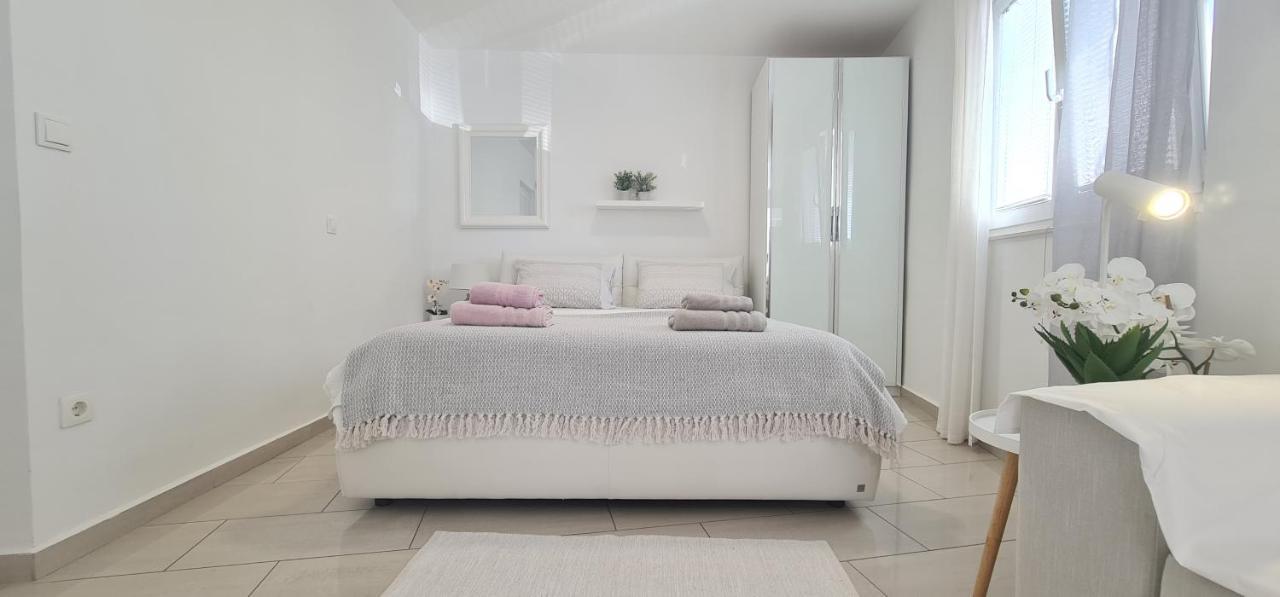 Seahouse By Jelena Apartment Bibinje Bagian luar foto