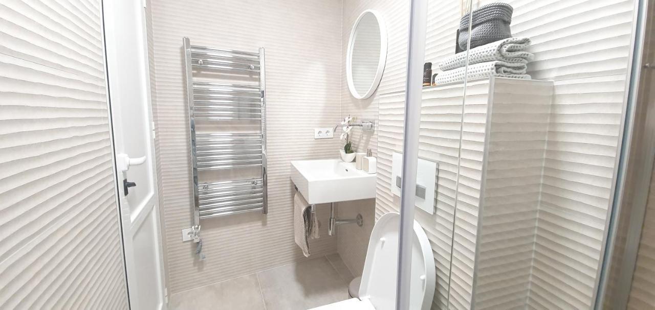 Seahouse By Jelena Apartment Bibinje Bagian luar foto