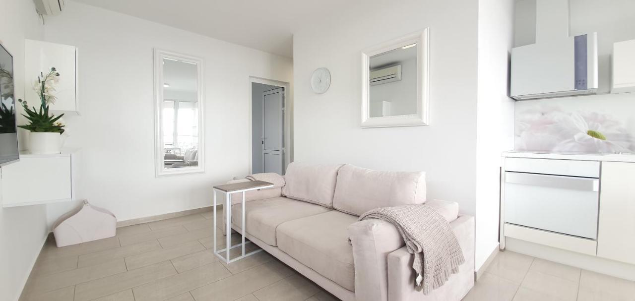 Seahouse By Jelena Apartment Bibinje Bagian luar foto